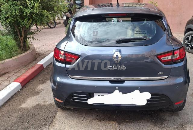 Renault Clio Diesel Manuelle 2016 à Marrakech - 2