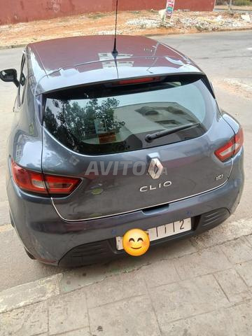 Renault Clio Diesel Manuelle 2018 à Salé - 2