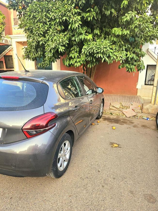 Peugeot 208 Diesel Manuelle 2019 à Béni Mellal