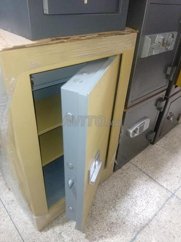 خزنة مدرعة 350 كجم ارتفاع 100 عرض 65 عمق 50 سم