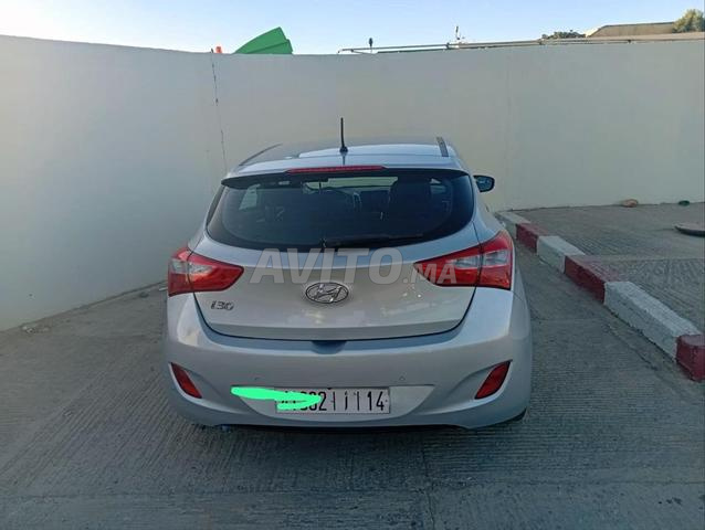 هيونداي i30 ديزل يدوية 2017 في مكناس - 2