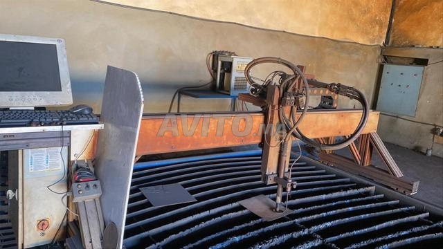 Liquidation machine CNC et tous ses outils - 2