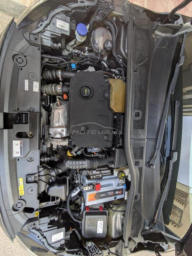 Peugeot 208 2022 automatique