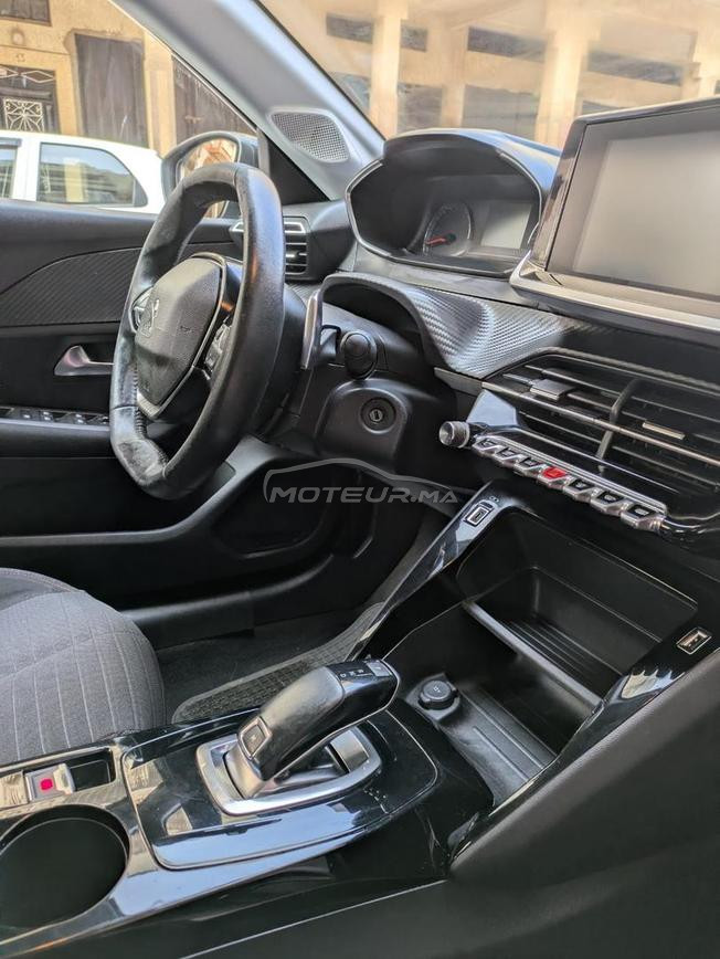 Peugeot 208 2022 automatique