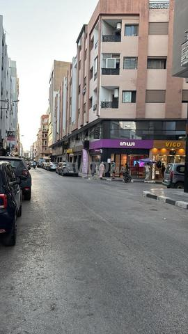 محل تجاري للبيع بموقع متميز جداً - 2