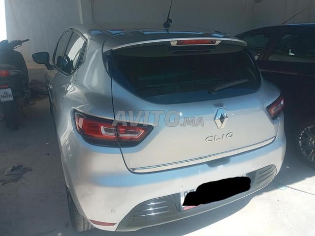Renault Clio - 2