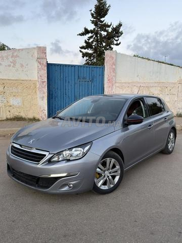 Peugeot 308 automatique diesel à Salé