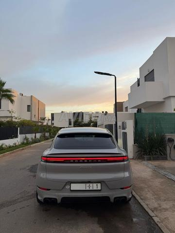 Porsche Cayenne Hybride Automatique 2024 à Rabat - 2