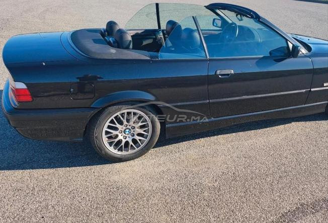BMW Série 3 Essence Automatique 1995