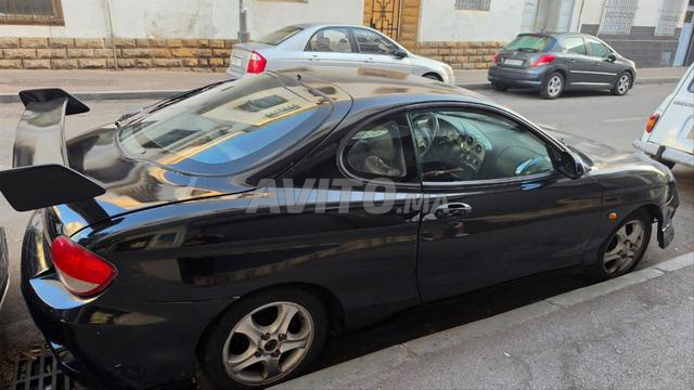 Hyundai Coupe Essence Manuelle 2004 à Rabat - 2