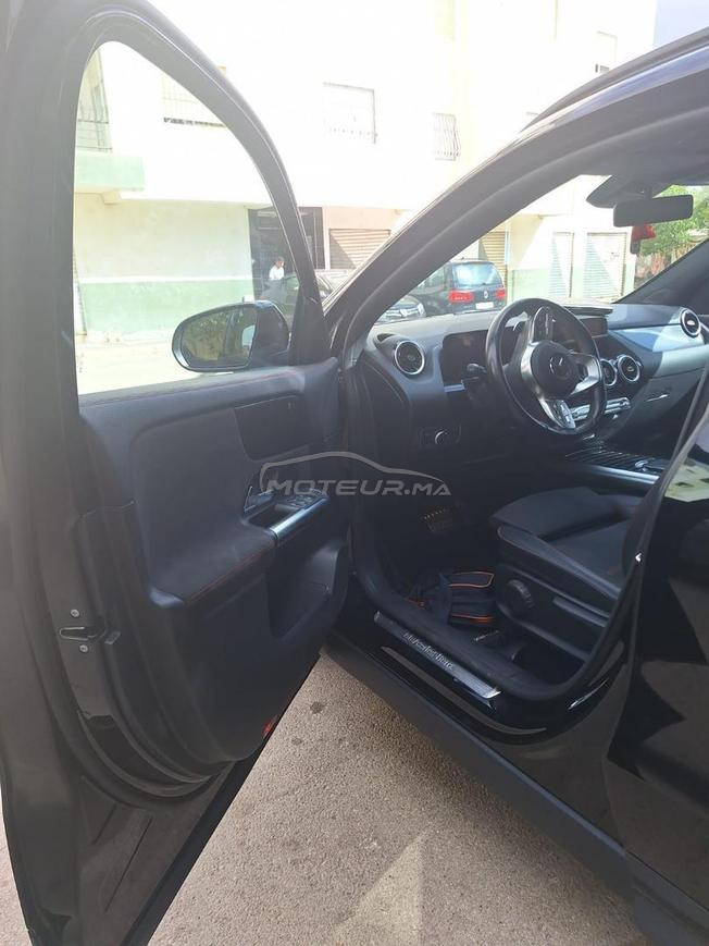 voiture en tres bon etat 