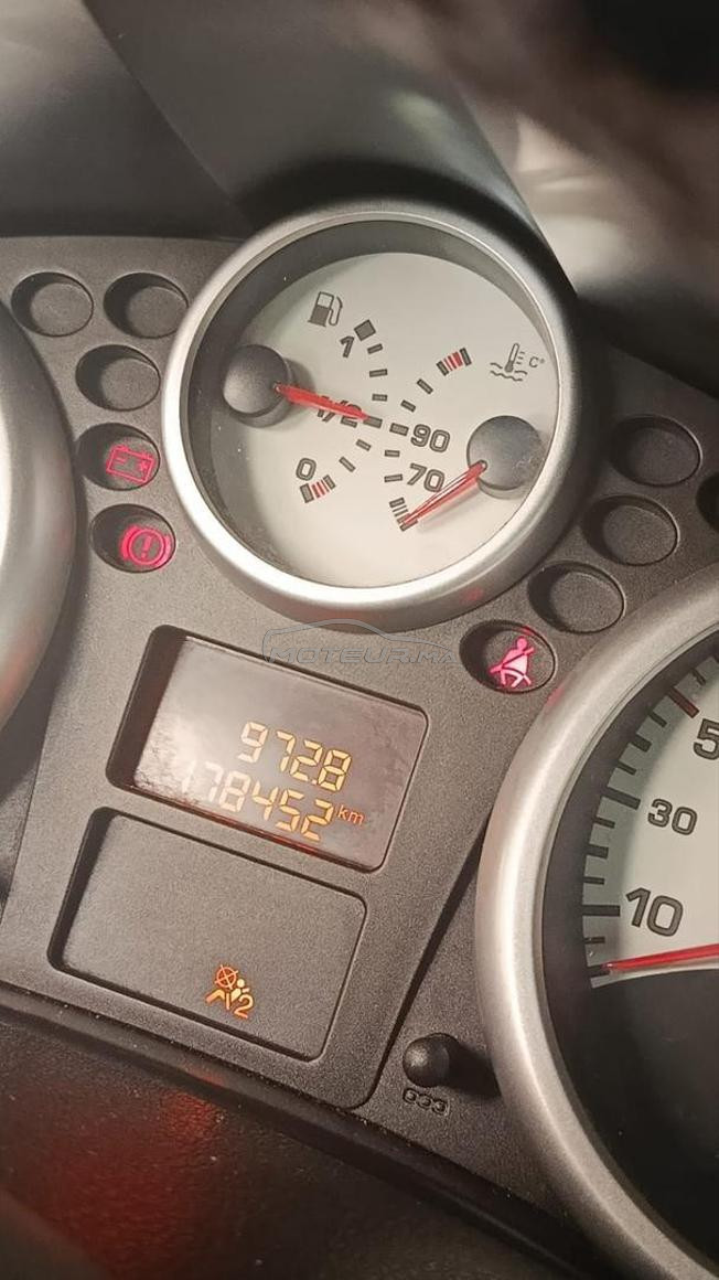 Peugeot 207 Essence Manuelle 2009 à Salé
