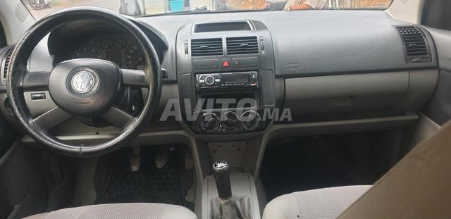 Volkswagen Polo - 2