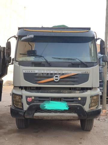 Volvo 8x4 2013 bon état - 2