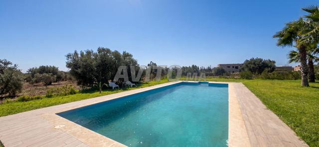 Villa en pierre 280 m², terrain 1,1 ha, piscine - 2