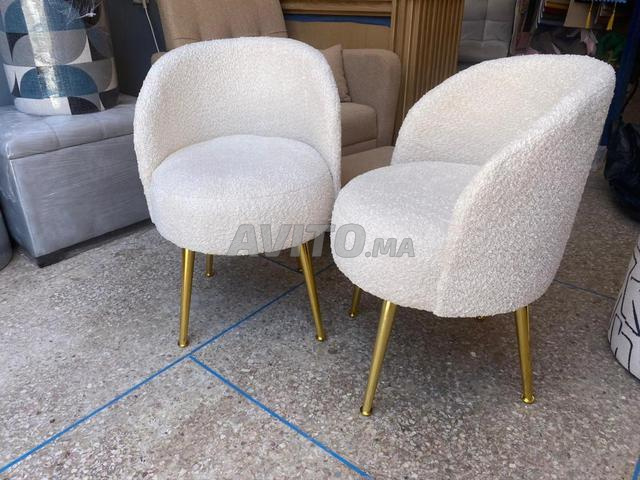 Chaise de coiffeuse livraison à domicile - 2