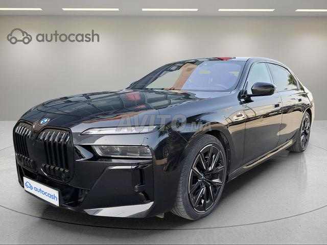 1702 - BMW Série 7 2023 expertisée avec financement