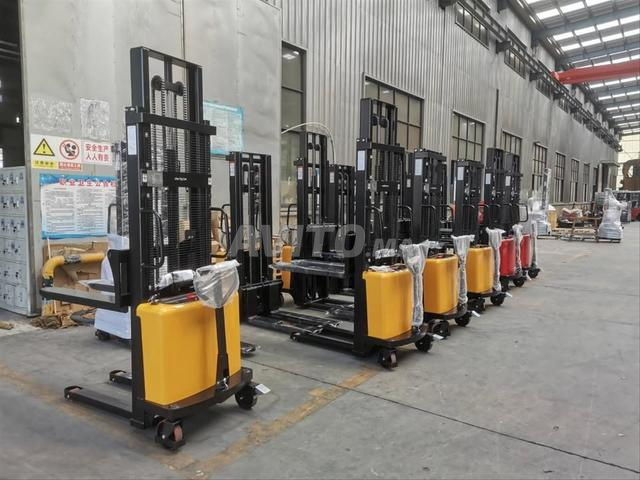 GERBEUR ÉLECTRIQUE 3 M / 1.5 T - 2