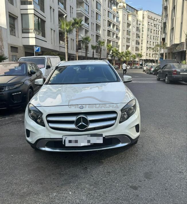 MERCEDES BENZ GLA200 AUTOMATIQUE TRÈS BONNE ÉTAT 
