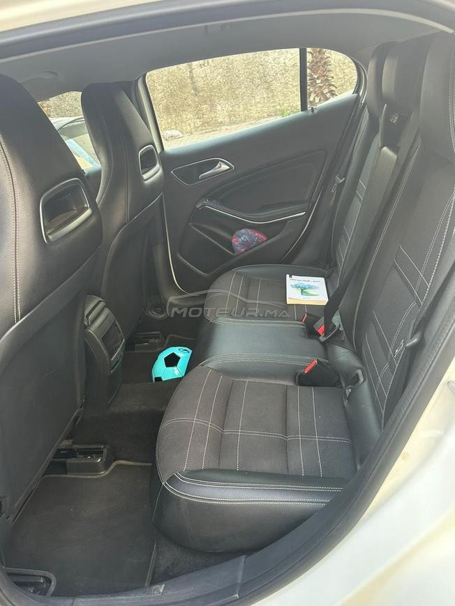 MERCEDES BENZ GLA200 AUTOMATIQUE TRÈS BONNE ÉTAT 