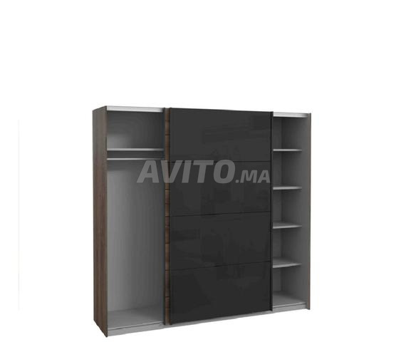 Lit, matelas et armoire - 2