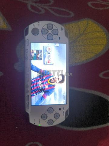 PSP Chargeur original Carte mémoire 16Go - 2