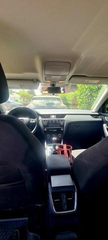 Skoda Octavia noire - 2