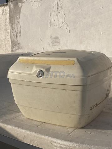صندوق خلفي للدراجة النارية LAND للبيع بحالة جيدة - 2