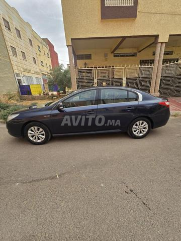 Renault Latitude Diesel Manuelle 2011 à Khouribga