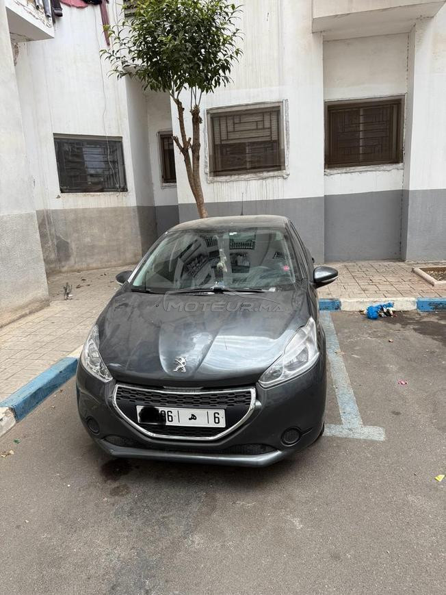 Peugeot 208 Essence Manuelle 2014 à Casablanca