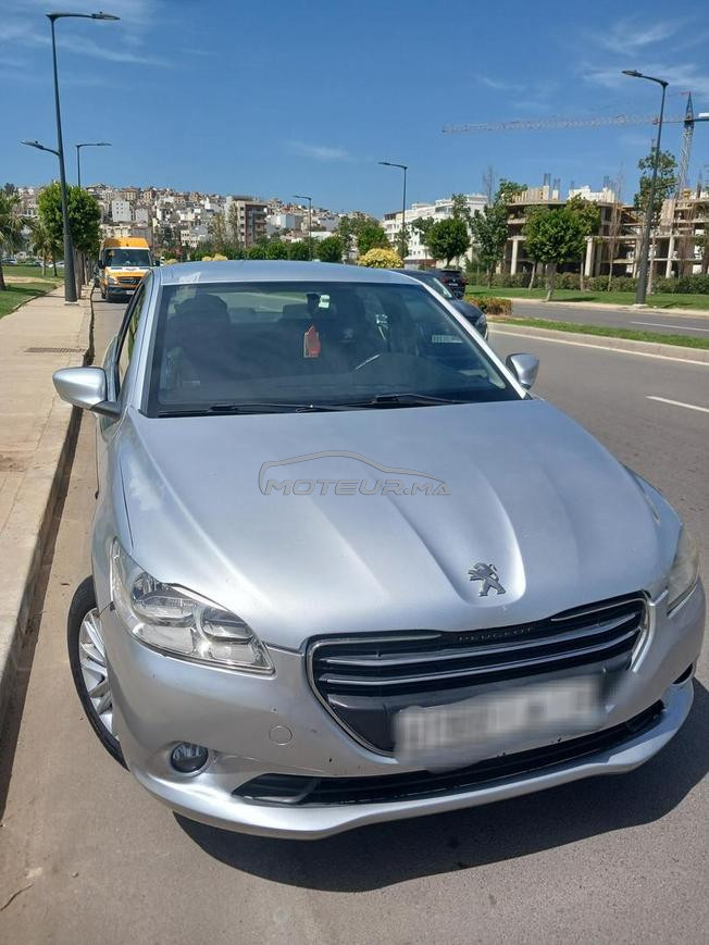 301 model fin 2015 a vendre