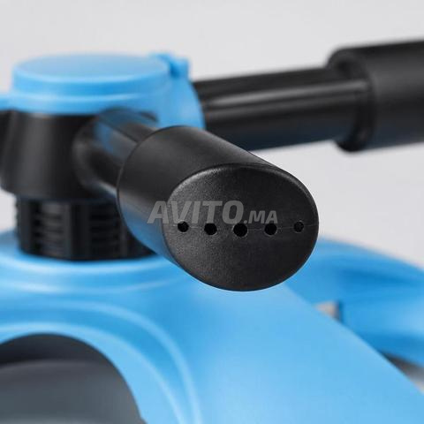 Arroseur d'eau de jardin rotatif à trois bras 360° bleu et noir - 2