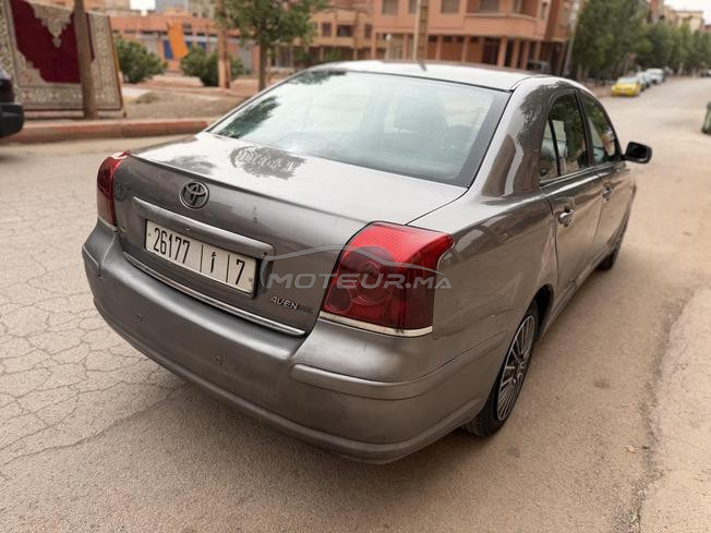 Toyota avansis mazout ba9a mzyana