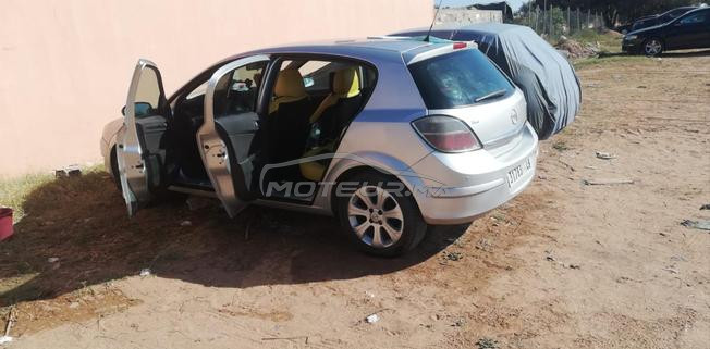 Opel Astra modèle 2008 Bon état