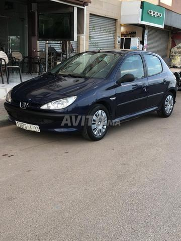 Voiture propre, moteur vient d'être rodé - 2