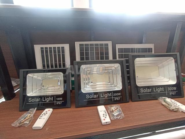 كشاف شمسي LED - 2
