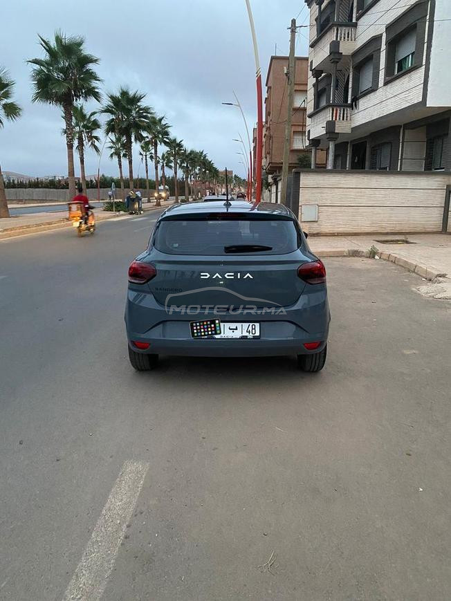 Dacia Sandero tout options 2025