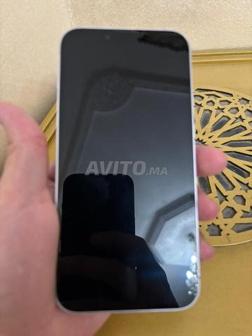 iPhone 14 / 128 Go / Batterie 78 - 2