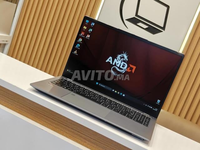 CLEVO ALASKA 15P RYZEN 7 H/16GB/SSD/RADEON TM