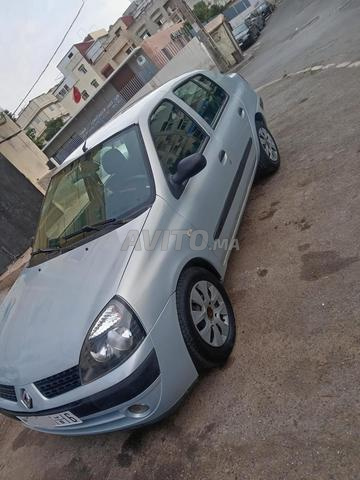 رينو كليو بنزين يدوية 2004 في الرباط