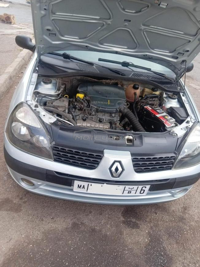 Renault Clio Essence Manuelle 2004 à Rabat