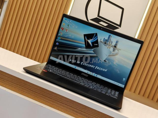 MSI MODERN 15 RYZEN 7 16 CPUS/16GB/SSD/RADEON TM