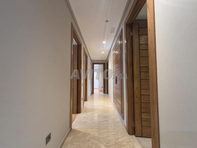 Appartement à louer 250 m² à Bouskoura - 2