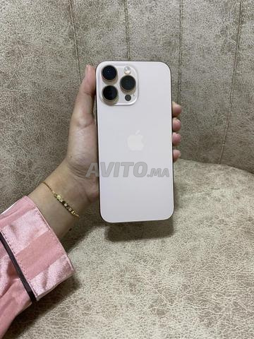 iPhone 16 pro max officiel esim 256 gb 91 batterie