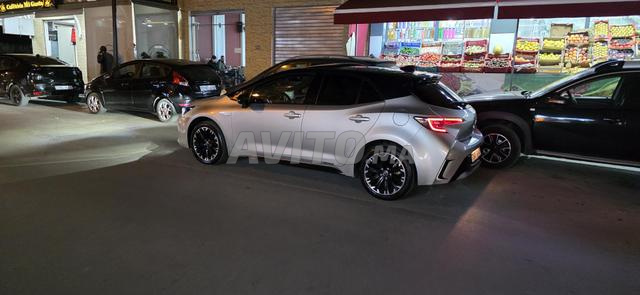 Toyota Corolla S Hybride - 2