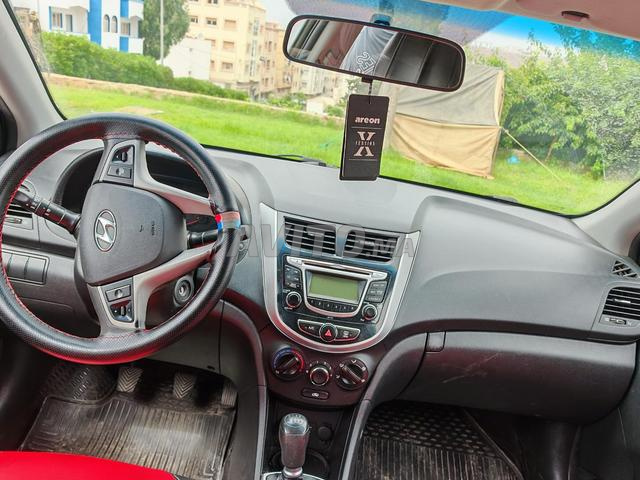 Hyundai Accent Diesel Modèle 2014