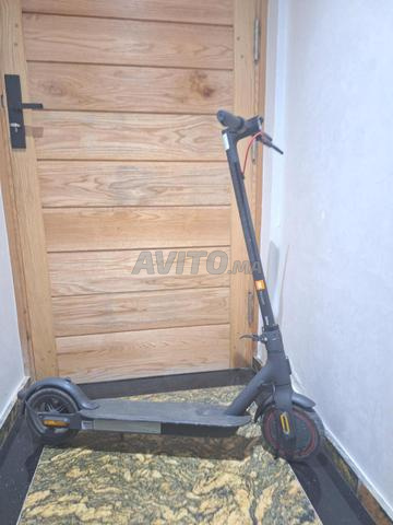 Trottinette Xiaomi Pro 2 en excellent état - 2