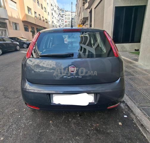 Voiture quasi neuve peu de circulation - 2