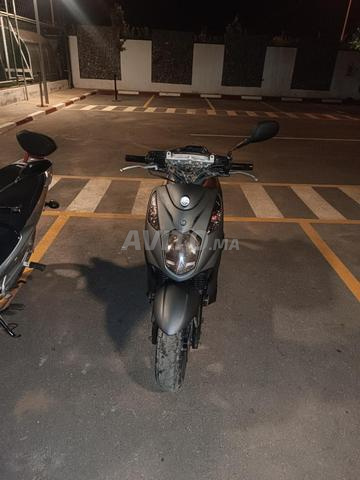 Moto de marque SYM