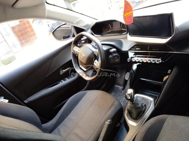 Peugeot 208 ne9iya bzaf